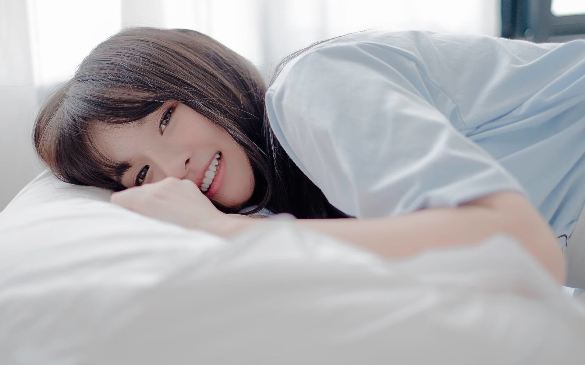 爱游戏体育APP下载-德国队锋线冲击力十足，教练战术获好评，德国队锋线三人组