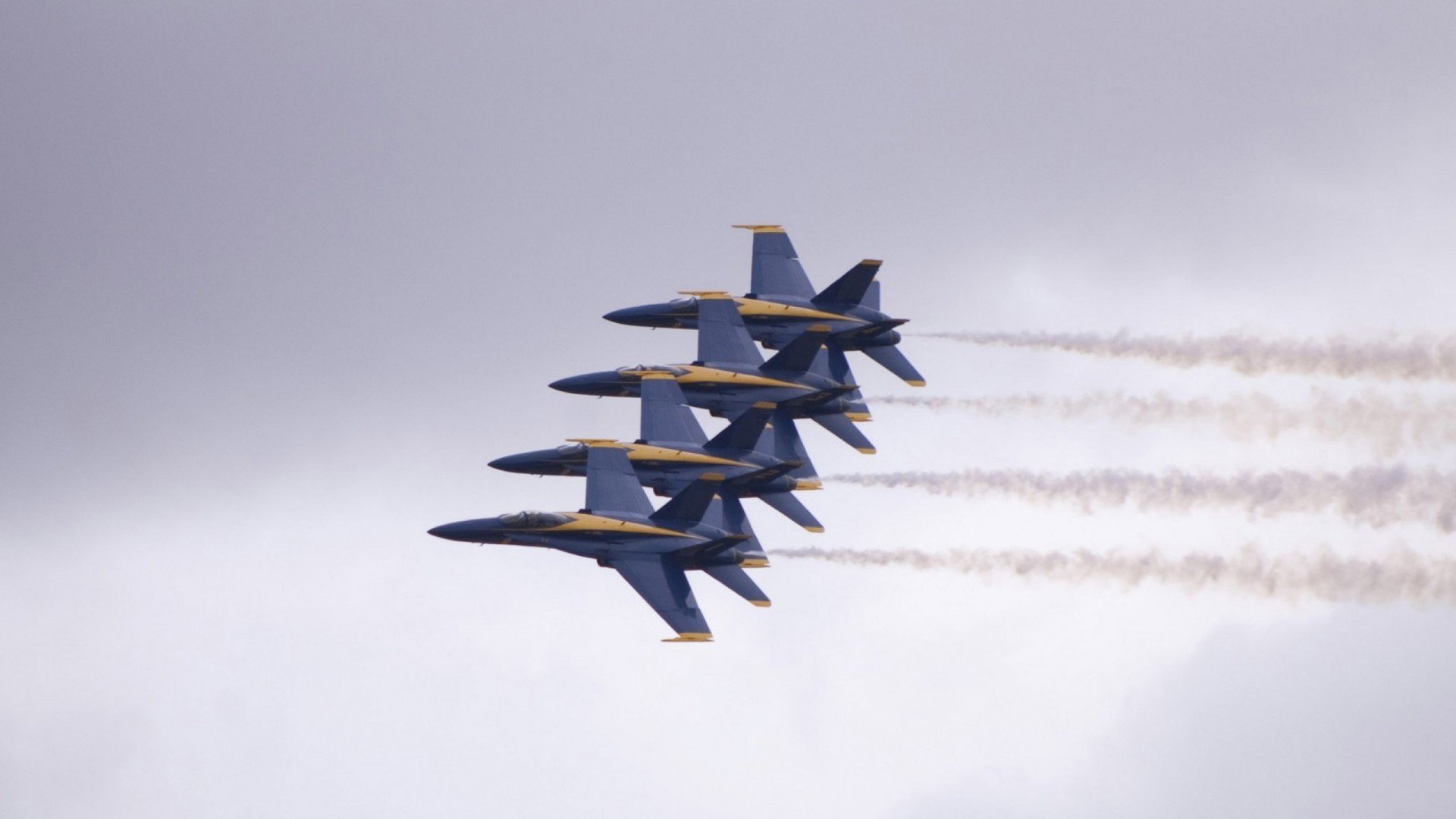 爱游戏电竞官网-法国混合4×100米自由泳决赛表现亮眼，法国游泳