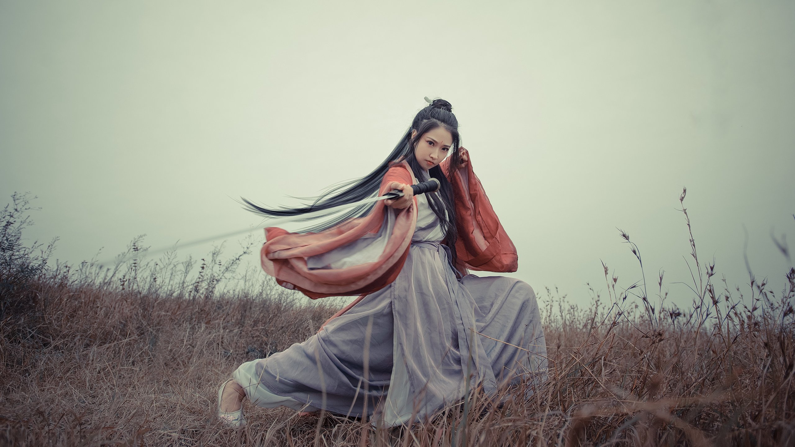 爱游戏体育（AYX）官方APP下载-美国女子接力组合泳姿流畅获好评，美国女子接力队员